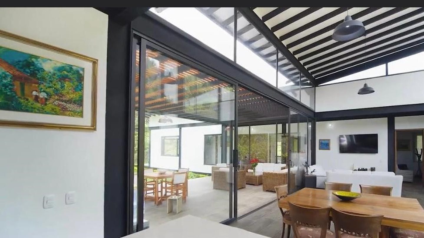 Vendo casa en El Retiro moderna y acogedora